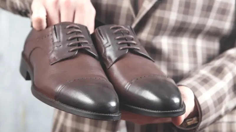 How to Get Creases Out of Leather Shoes in 8 Simple Steps – Leather Skill