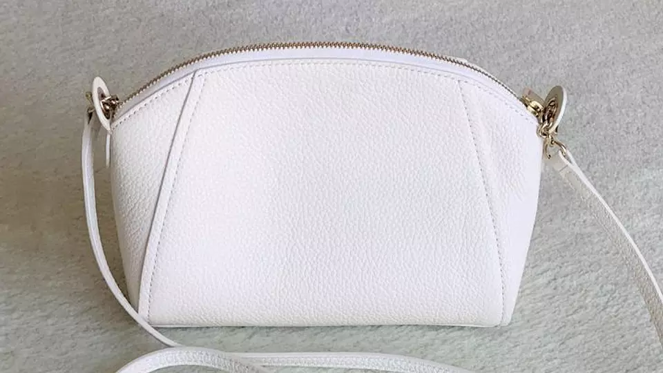 How to Clean & Restore a White Leather Handbag - 84th&3rd
